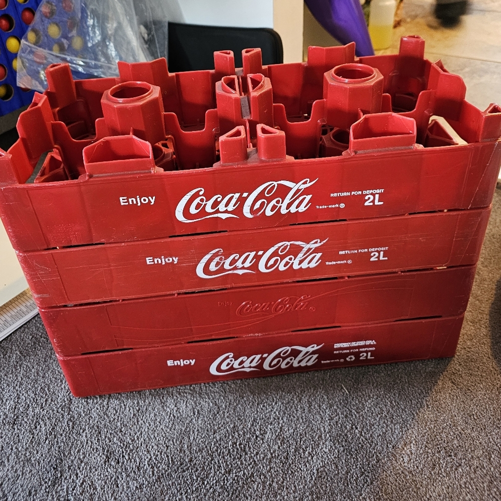 Vintage 2L coca cola plastic crate